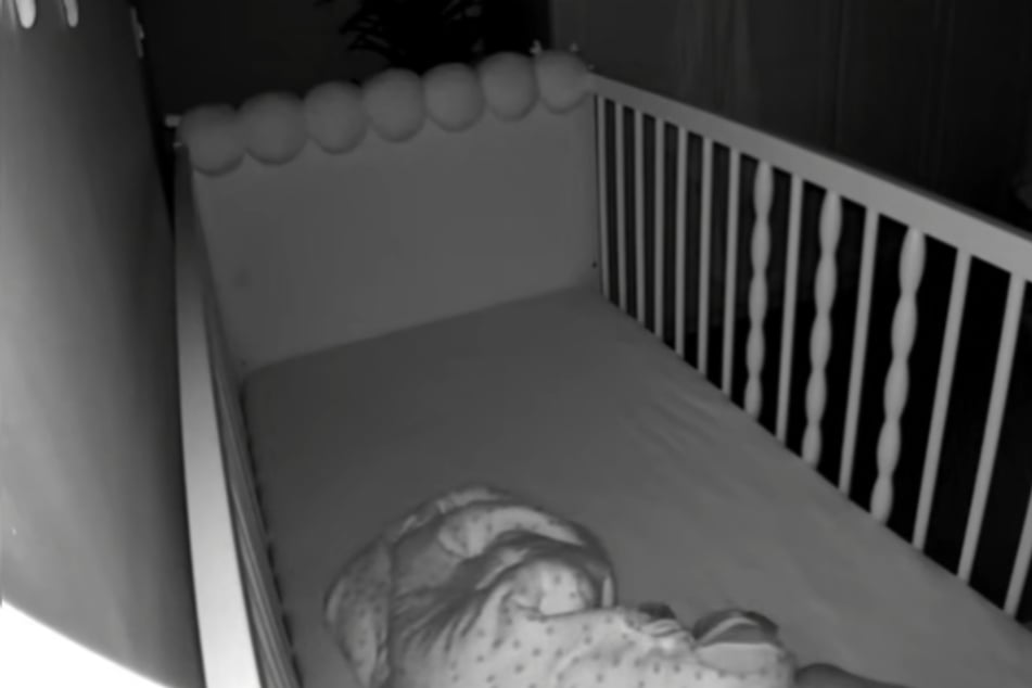 Die Kleine rollte sich aus einem kleinen toten Winkel wieder ins Bild.