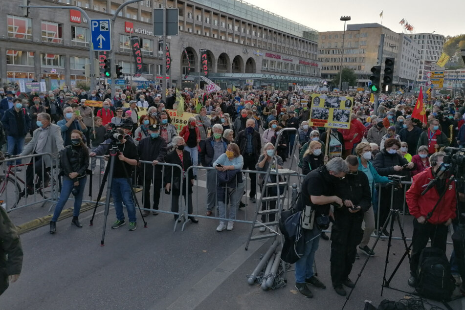 Mehrere Hundert S21-Gegner demonstrierten an diesem Mittwoch.