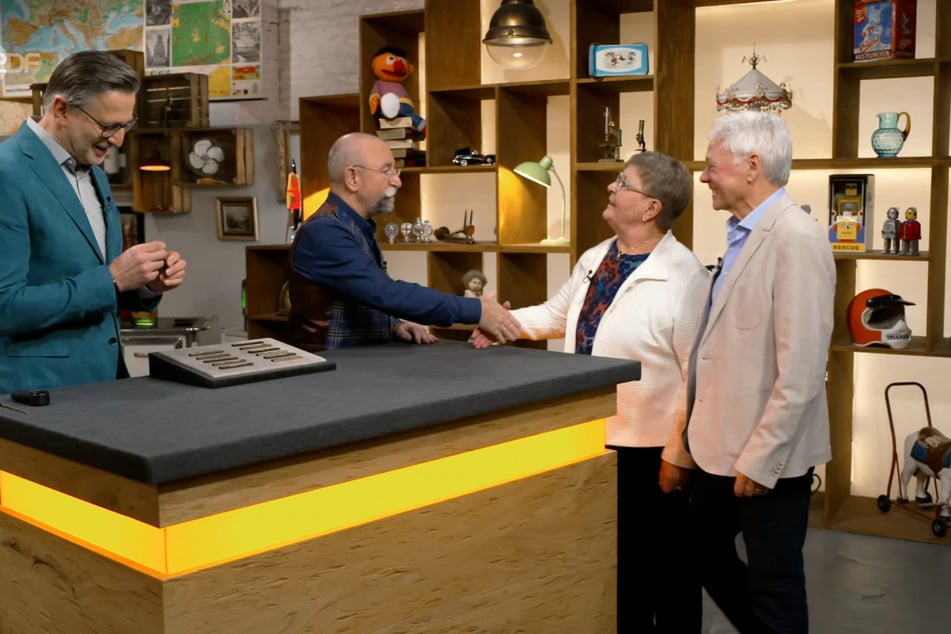 Angelika und Ulrich Prevoo bringen eine außergewöhnliche Sammlung mit zu "Bares für Rares".