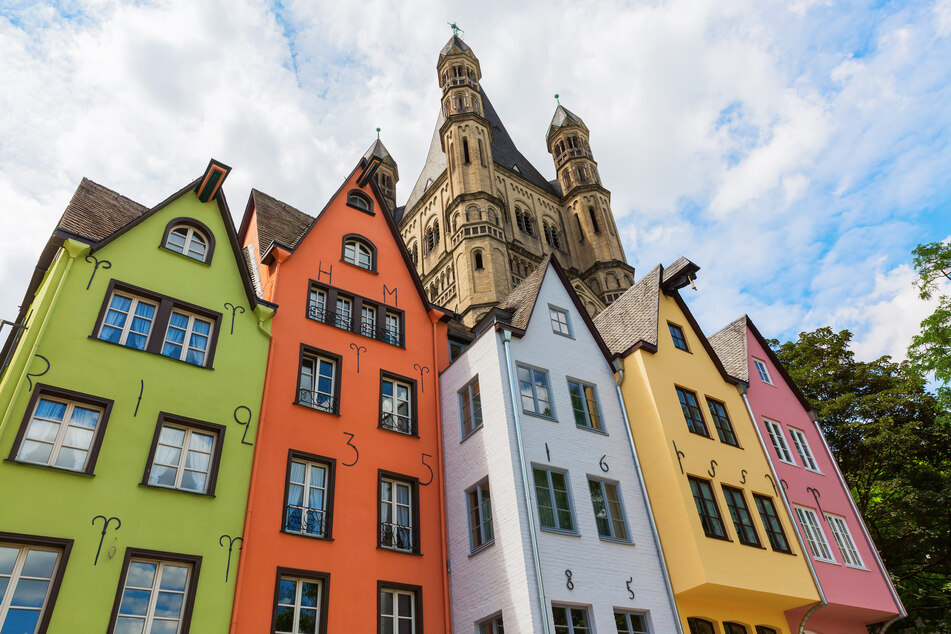 In Köln wird das Wetter die nächsten Tage warm werden.
