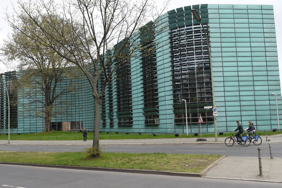 Die Nordische Botschaft in Berlin feiert ihr 25. Jubiläum und das wird gebürtig gefeiert.