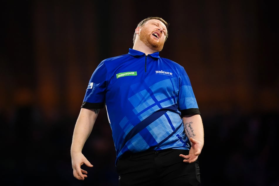Während seine Ex beim World Matchplay ins Finale schoss, schied Cameron Menzies (36) in Blackpool schon in der ersten Runde aus.