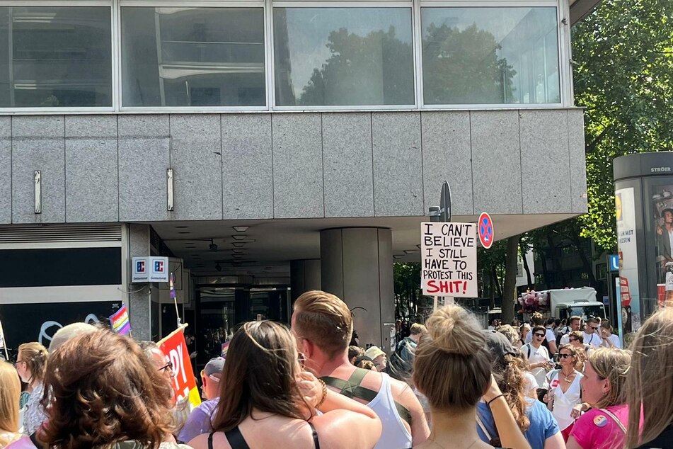 Viele Teilnehmende setzten mit ihren Plakaten ein starkes Zeichen.
