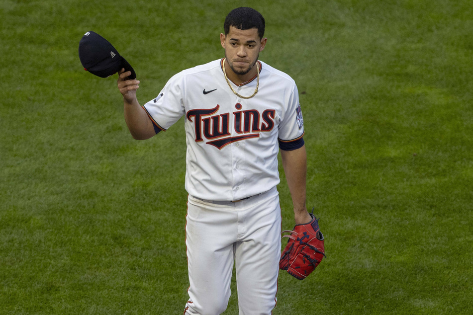 Minnesota Twins starting pitcher Jose Berrios leaving the game in the sixth inning against the Seattle Mariners at Target on Thursday, April 8.