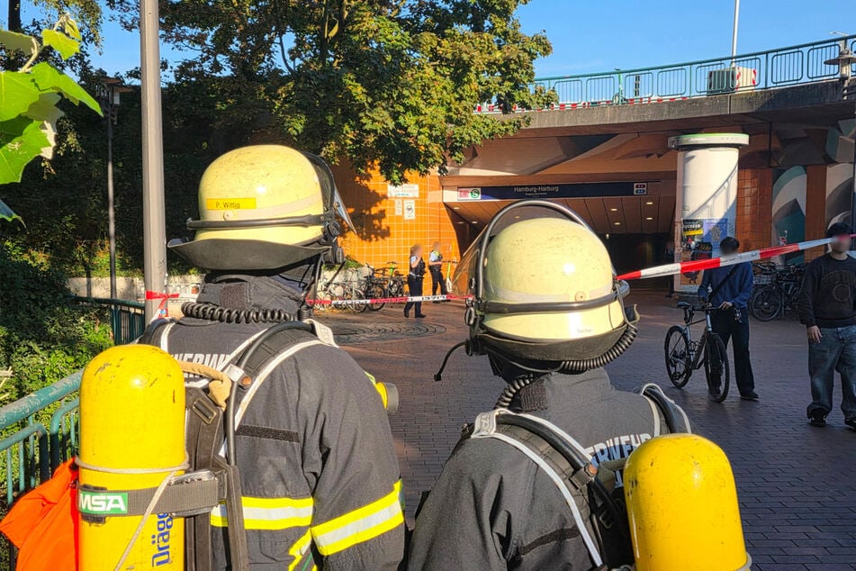 Die Einsatzkräfte sind momentan vor Ort.