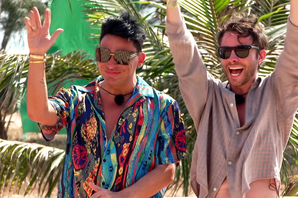 Matthias Mangiapane (42, l.) und Gino Bormann sind die Nachzügler.