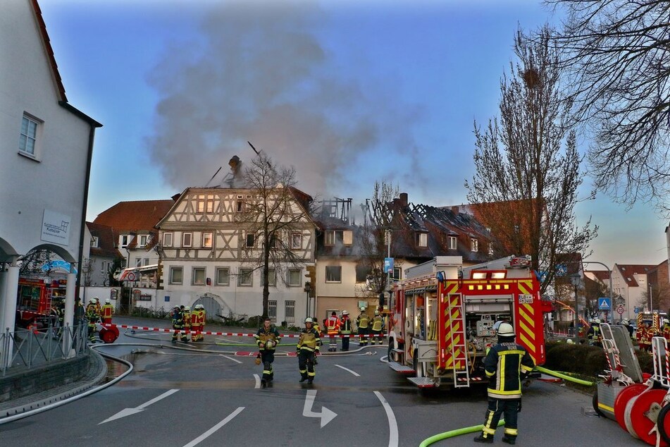 Die Gebäude gelten nun als unbewohnbar.