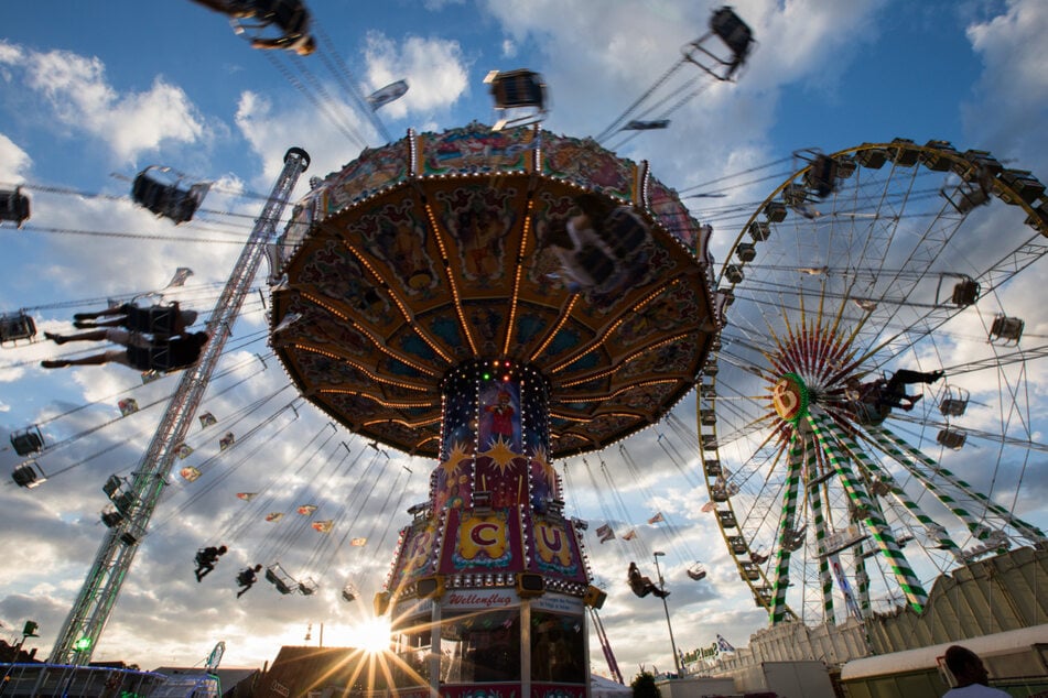 Cranger Kirmes feiert Comeback: Showprogramm, Festumzug und Höhenfeuerwerk