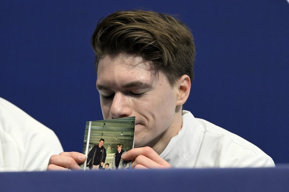 Maxim Naumov (24) gedachte nach seiner Vorstellung im Kurzprogramm seiner verstorbenen Eltern.