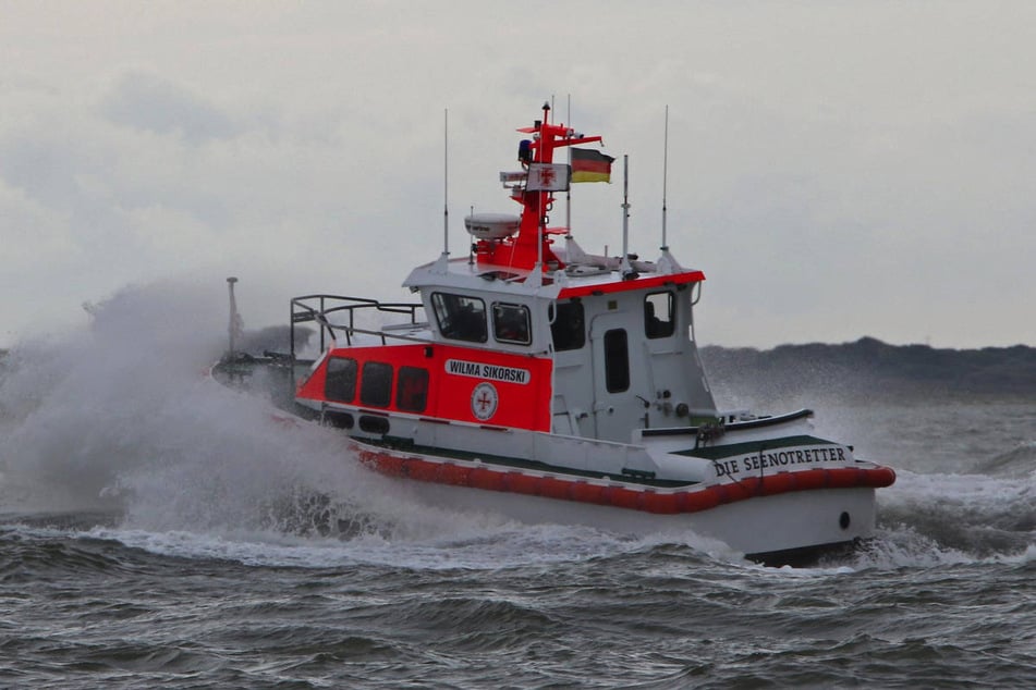 Auf der Ostsee läuft eine Rettungsaktion bei der Suche nach einem vermissten Schwimmer. (Symbolfoto)