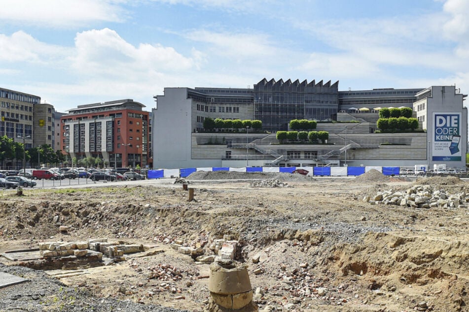 Der Bau des neuen Verwaltungszentrums am Ferdinandplatz soll über Schulden finanziert werden.