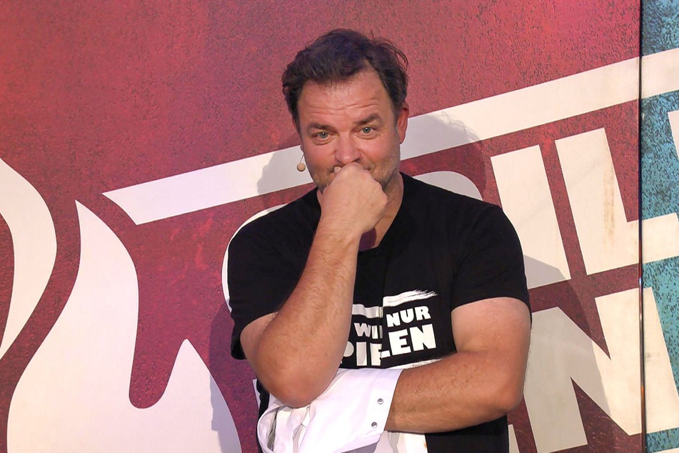 Wie sich Martin Rütter im Koch-Duell schlägt, zeigt VOX in einer neuen Folge "Grill den Henssler".