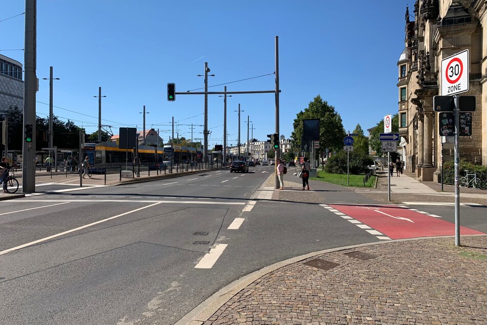 ... bis hin zur Löhrstraße (r.) wird der neue Radstreifen verlaufen.