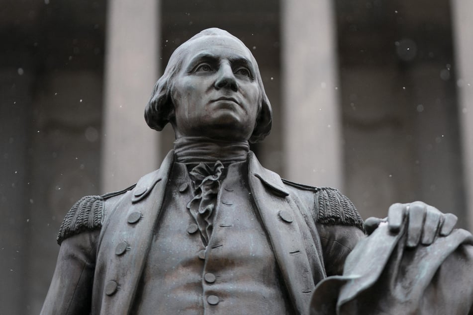 South Carolina, North Carolina, and other southern states are under threat of powerful snow storm.