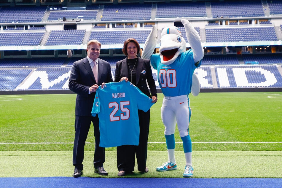 The Miami Dolphins will feature in the first NFL game to be held in Spain as the league expands its international footprint, organizers announced on Friday.