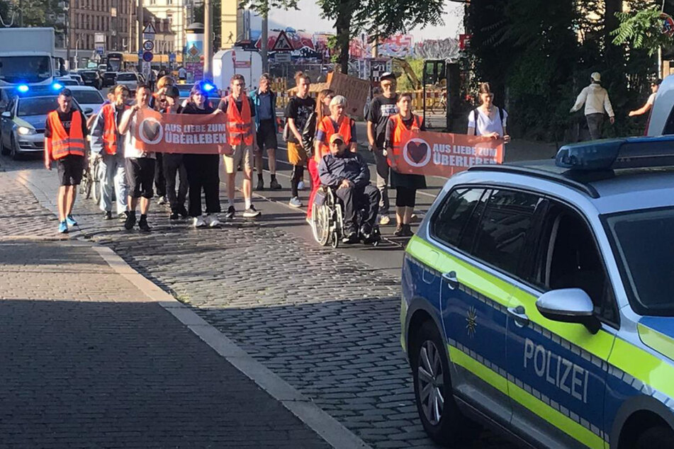 Protestmarsch der "Letzten Generation" durch Dresden: Gibt's das jetzt jede Woche?