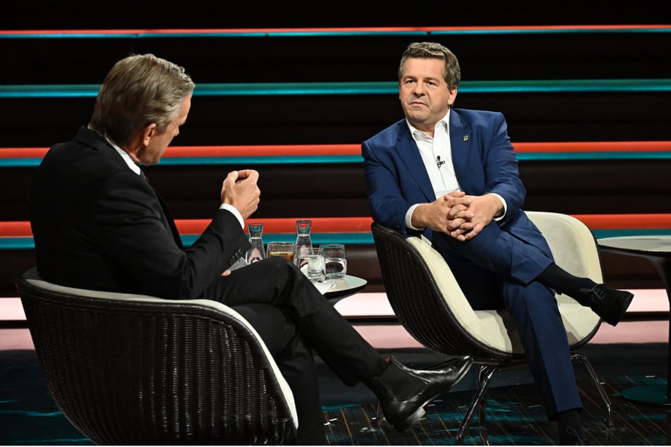 Noch-Ministerpräsident von Sachsen-Anhalt: Sven Schulze (47, CDU, r.) war am Donnerstagabend bei Markus Lanz (57, l.) zu Gast und wurde ordentlich in die Mangel genommen.