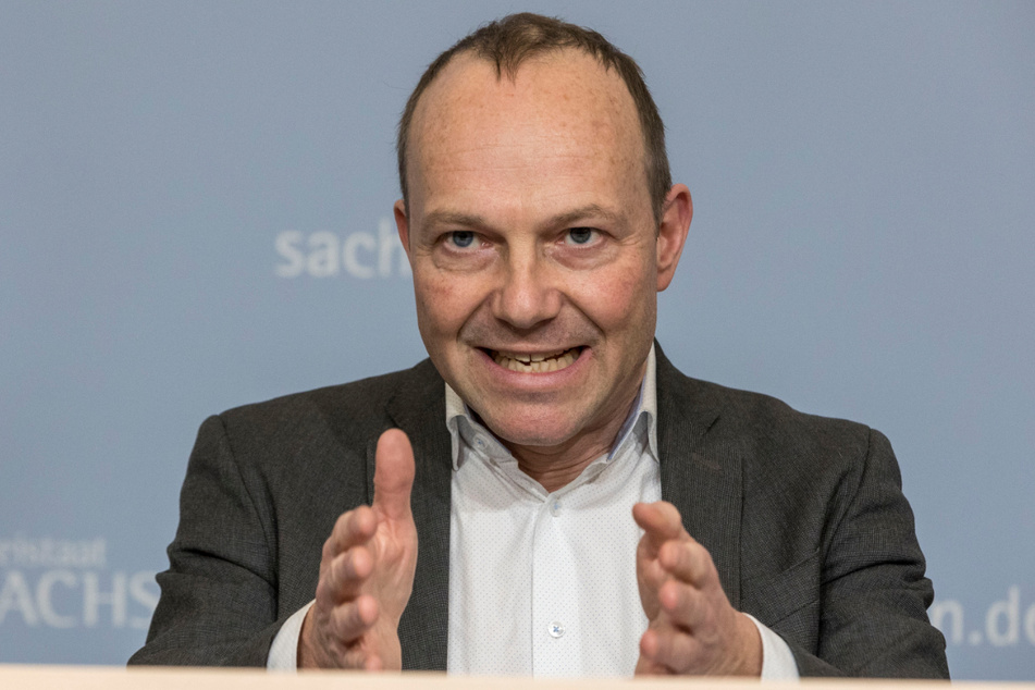 Energieminister Wolfram Günther (49, Grüne) will den Ausstieg auch in Sachsen vorziehen.