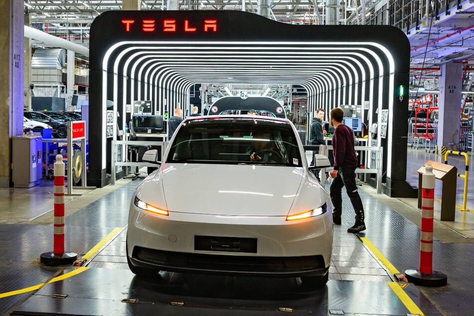 Bei Tesla sollen in Zukunft bis zu 7500 Autos pro Woche vom Band rollen.