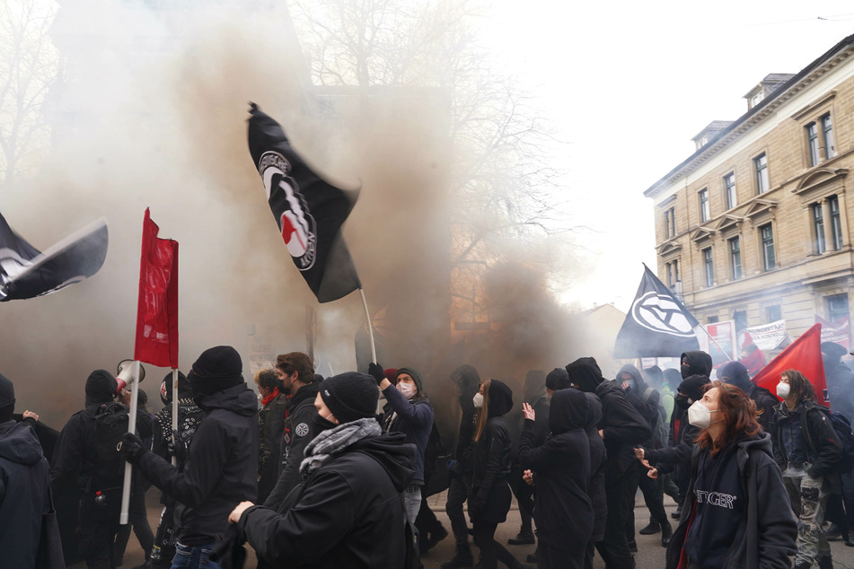 Teilnehmer einer Demonstration zogen Mitte März durch die Innenstadt von Stuttgart.