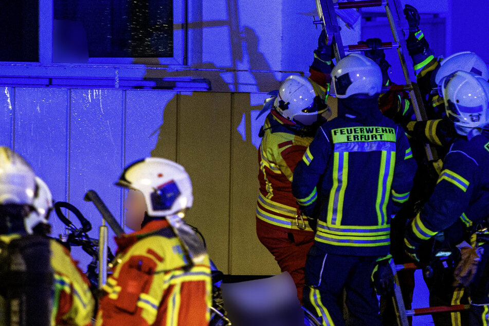 Brände halten Erfurter Feuerwehr und Polizei auf Trab: 20-Jähriger festgenommen!