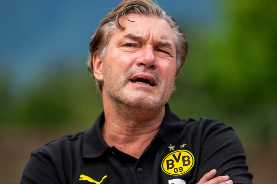 Der Sportliche Leiter des BVB, Michael Zorc (59), äußerte sich erneut zur Personalie Roman Bürki.