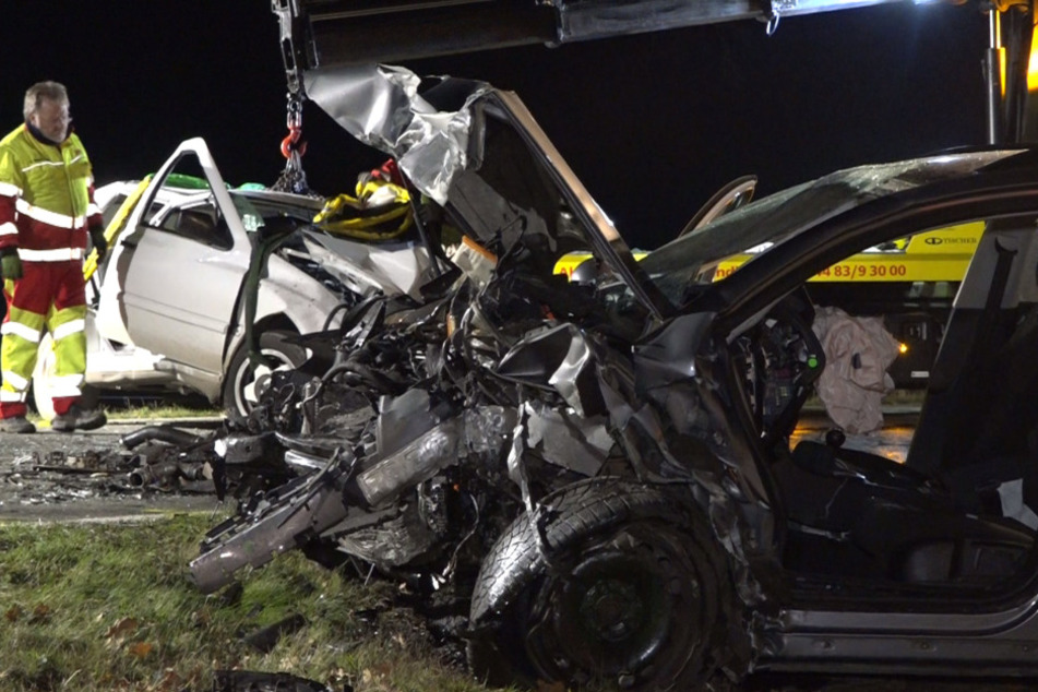 Für die beiden Fahrer kam jede Hilfe zu spät.