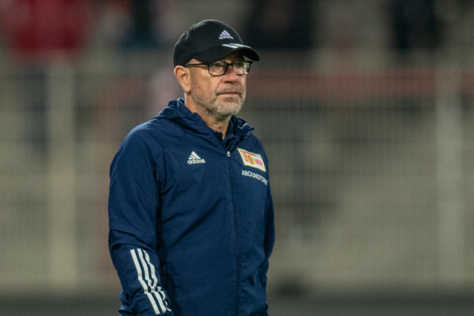 Union-Coach Urs Fischer (54) erwartet gegen den SC Freiburg ein schweres Spiel aber dennoch eine lösbare Aufgabe.
