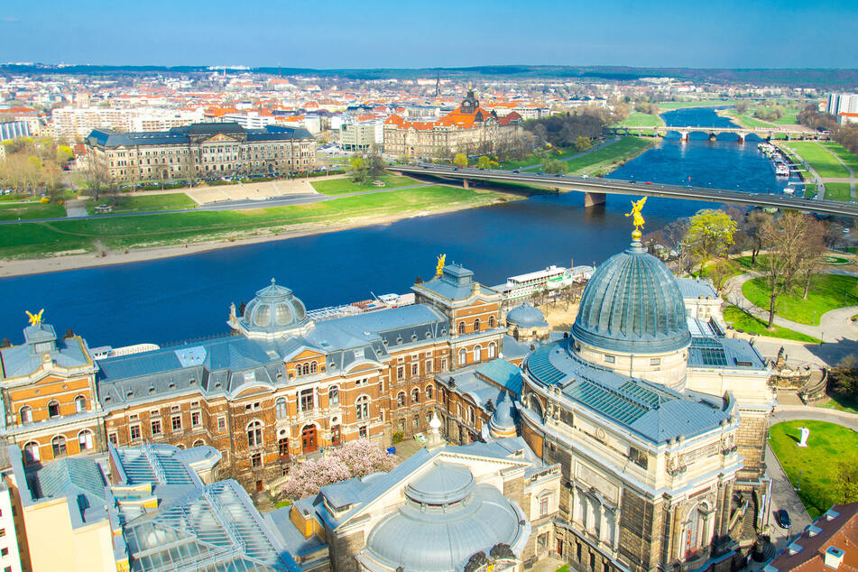 Dresden spielt mit dem vielen Wohnraum, den es dort gibt, natürlich auch eine wichtige Rolle.