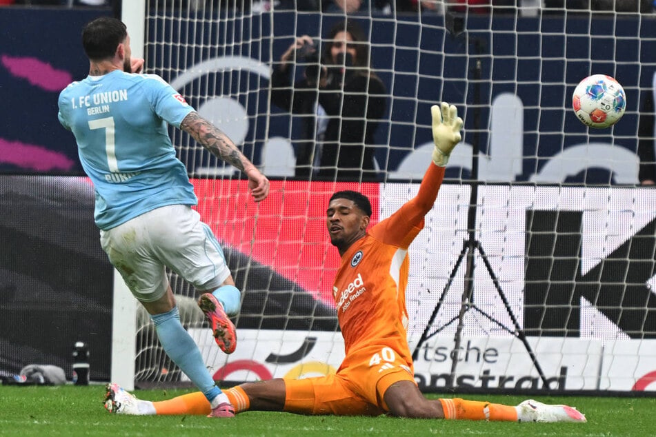 Oliver Burke (29) konnte gegen Eintracht Frankfurt zwar einen Hattrick erzielen, ist in den meisten anderen Spielen aber oftmals blass geblieben.