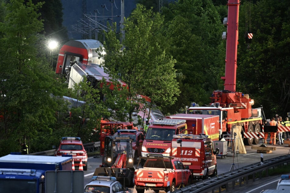 Am 3. Juni 2022 entgleiste ein Regionalzug auf dem Weg nach München. Fünf Menschen verloren bei dem Unglück ihr Leben.