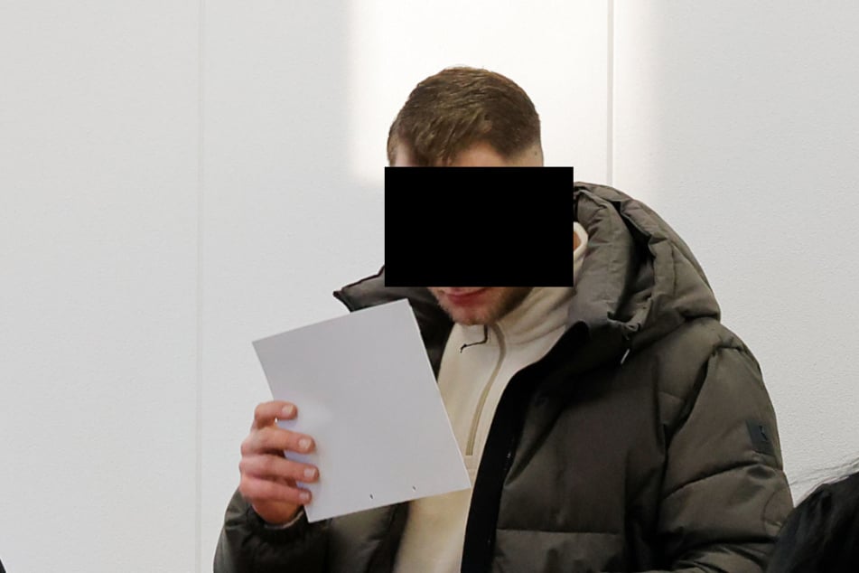 Paul B. (25) soll ebenfalls an der Polizistenattacke beteiligt gewesen sein.
