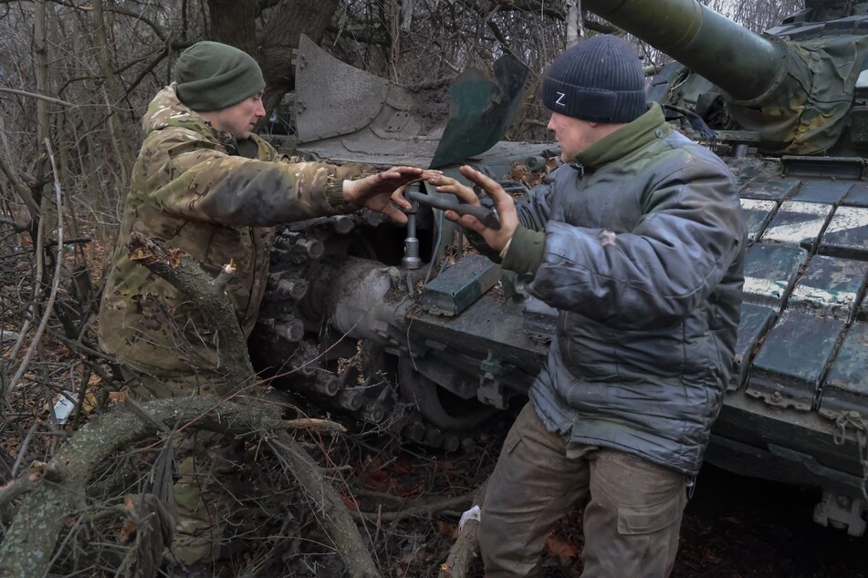 Russen-Panzer rollen wieder in der Region Donezk.