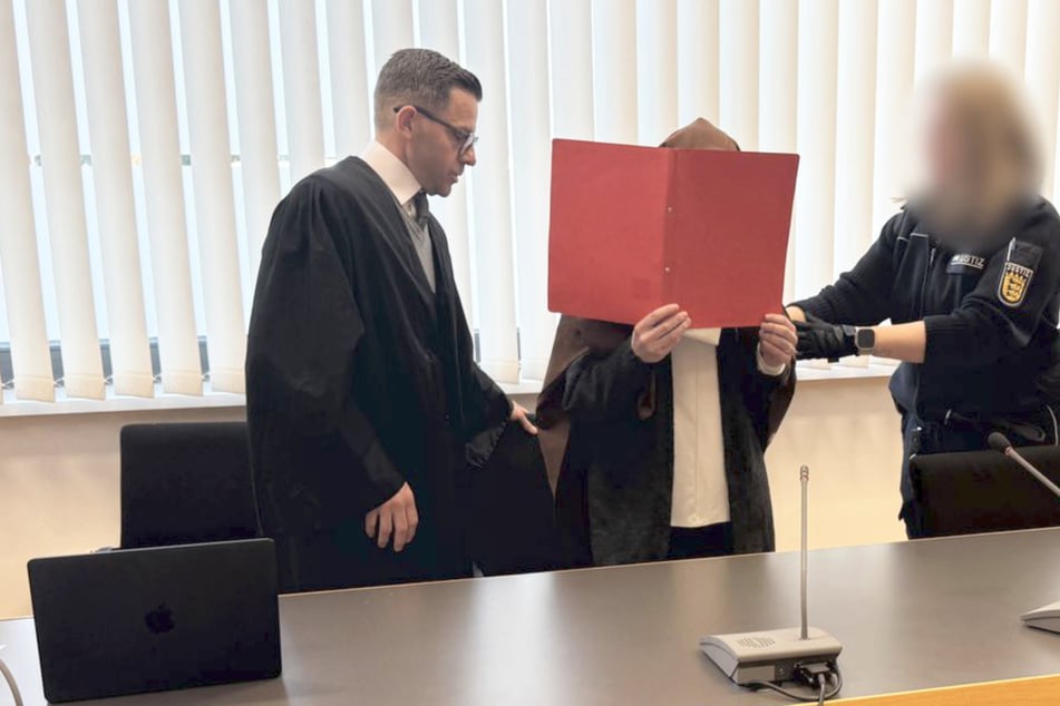 Hochstaplerin unterrichtete jahrelang an Privatschulen: Nun muss sie hinter Gitter