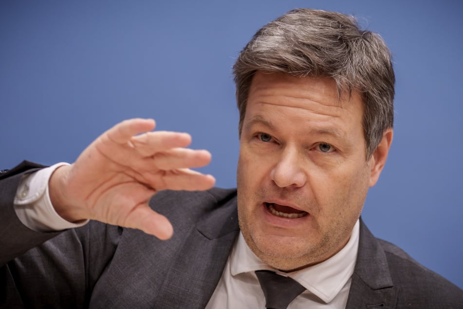 Bundeswirtschaftsminister Robert Habeck (53, Grüne).