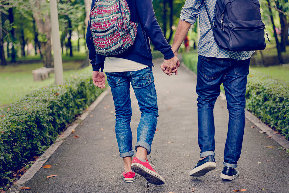 Even a walk in the park is a cute and simple way to date green (stock image).