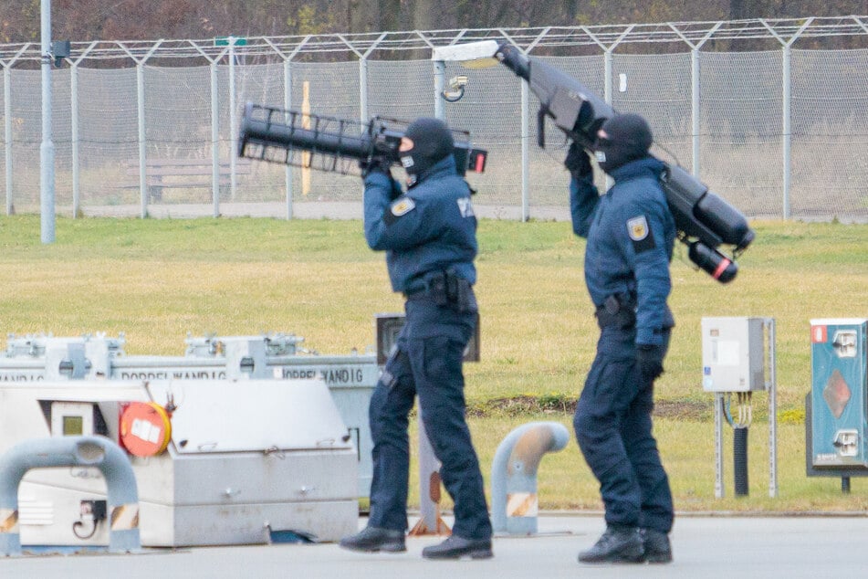 Unternehmen der kritischen Infrastruktur sollen selbst Drohnen abwehren dürfen. (Archivbild)
