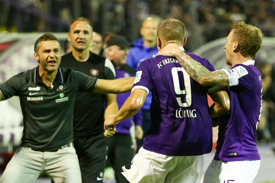 In der Saison 2014/15 startete Aue noch einen Tick schlechter, da gelang aber zumindest am 6. Spieltag der erste Dreier mit dem 3:0 gegen St. Pauli.