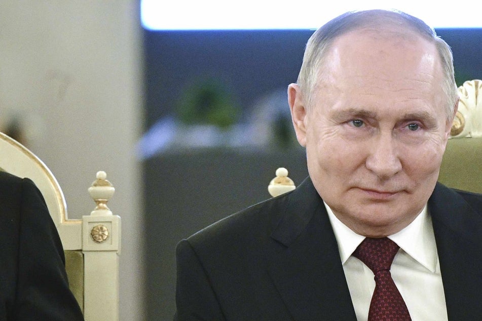 Putins schrecklicher Plan! Kreml-Chef lässt etliche Mörder frei - Russen sind entsetzt