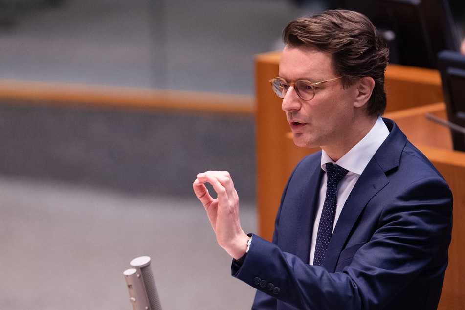 Wüst kritisiert SPD, Grüne und FDP für das Auslaufen der Pandemie-Notlage