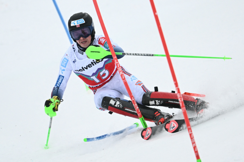 Ski-Ass Alexander Steen Olsen (22) beim Slalom in Adelboden.