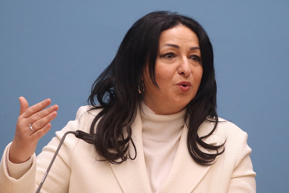 Dilek Kalayci (53, SPD), Gesundheitssenatorin, stellt eine eigene Impfstoffproduktion in Berlin in Aussicht.