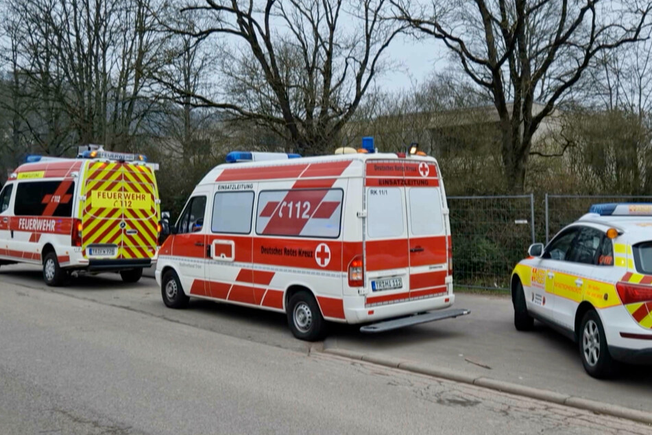 Ein Großaufgebot an Rettungskräften musste am Mittwochmorgen zu der Moseltalrealschule in Trier anrücken.