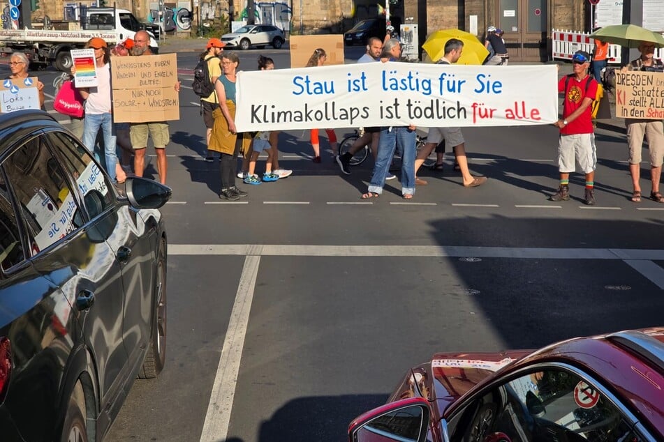 Für jeweils sieben Minuten waren am Donnerstagmorgen die einzelnen Richtungen der Kreuzung Hansastraße/Antonstraße dicht.