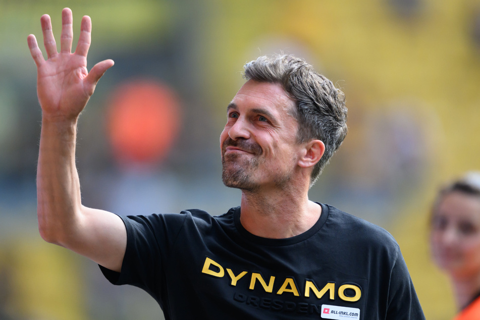 Grund zur Freude bei Thomas Stamm (41)! Sein Dynamo-Heimdebüt hat er erfolgreich in einen Sieg umgewandelt.