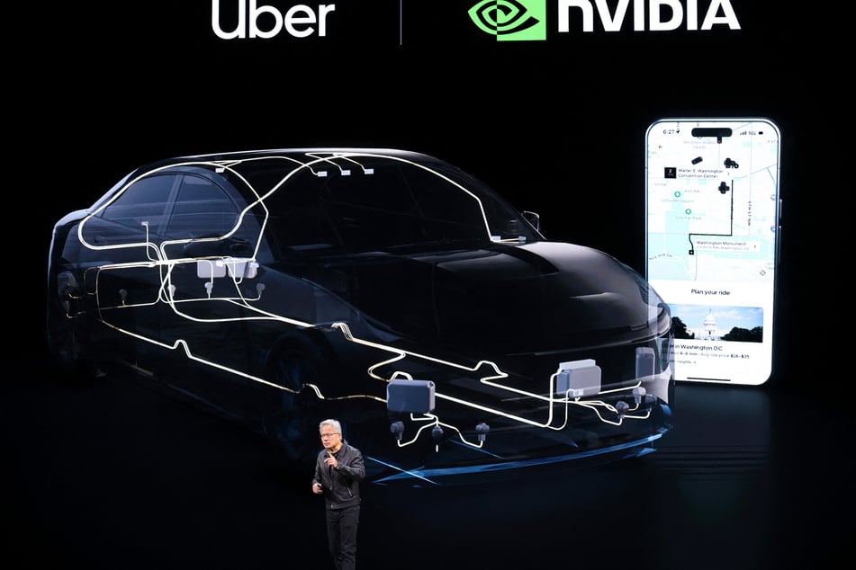 Uber to deploy 100,000 robotaxis through new partnership