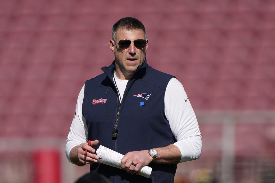 Mike Vrabel (50) tritt im Zuge der Berichte zunächst aus dem Rampenlicht heraus und zieht sich zurück.