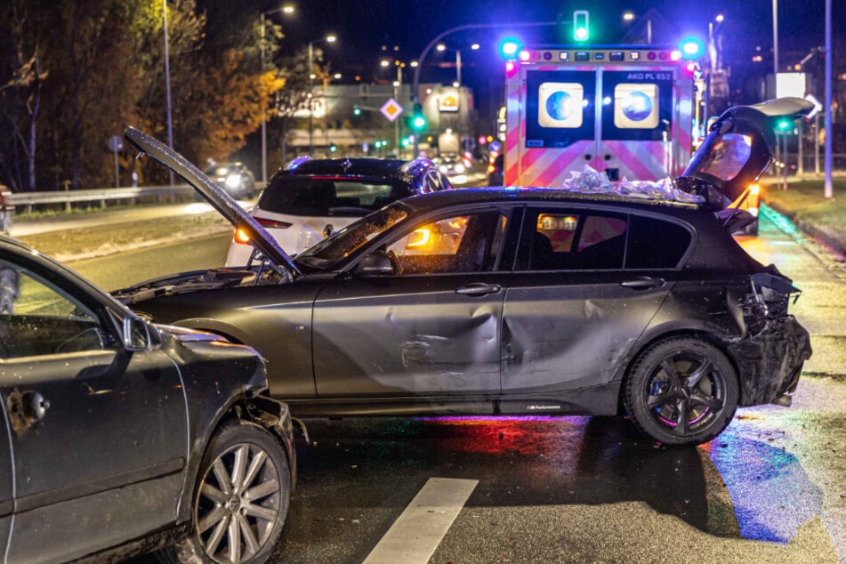 In dem Unfall waren drei Autos involviert.