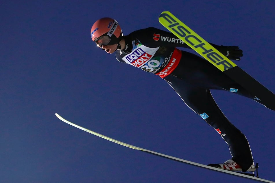Karl Geiger (27) bei der Flug-WM in Planica in Aktion.
