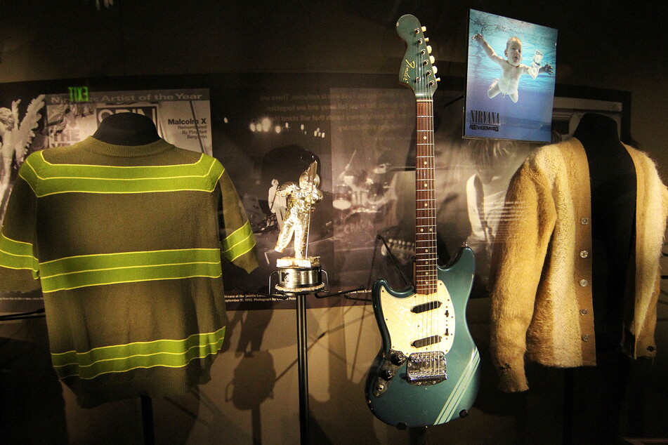 Kurt Cobain's Smells Like Teen Spirit guitar to be auctioned off for a good cause